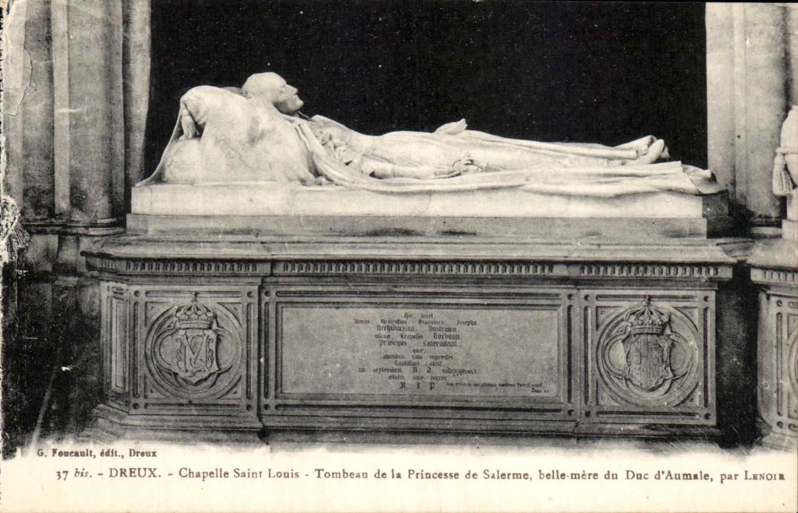 CPA Dreux Chapelle Saint Louis Tombeau de la Princess de Salerme