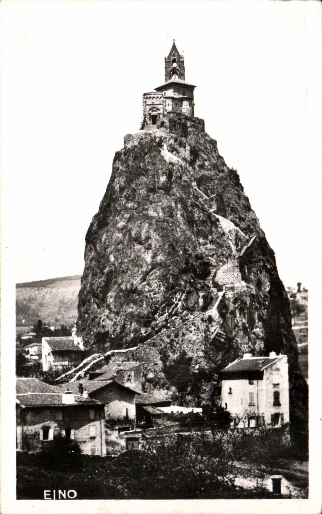 CPA Le Puy Le Rocher d'Aiguilhe Aspect Oriental
