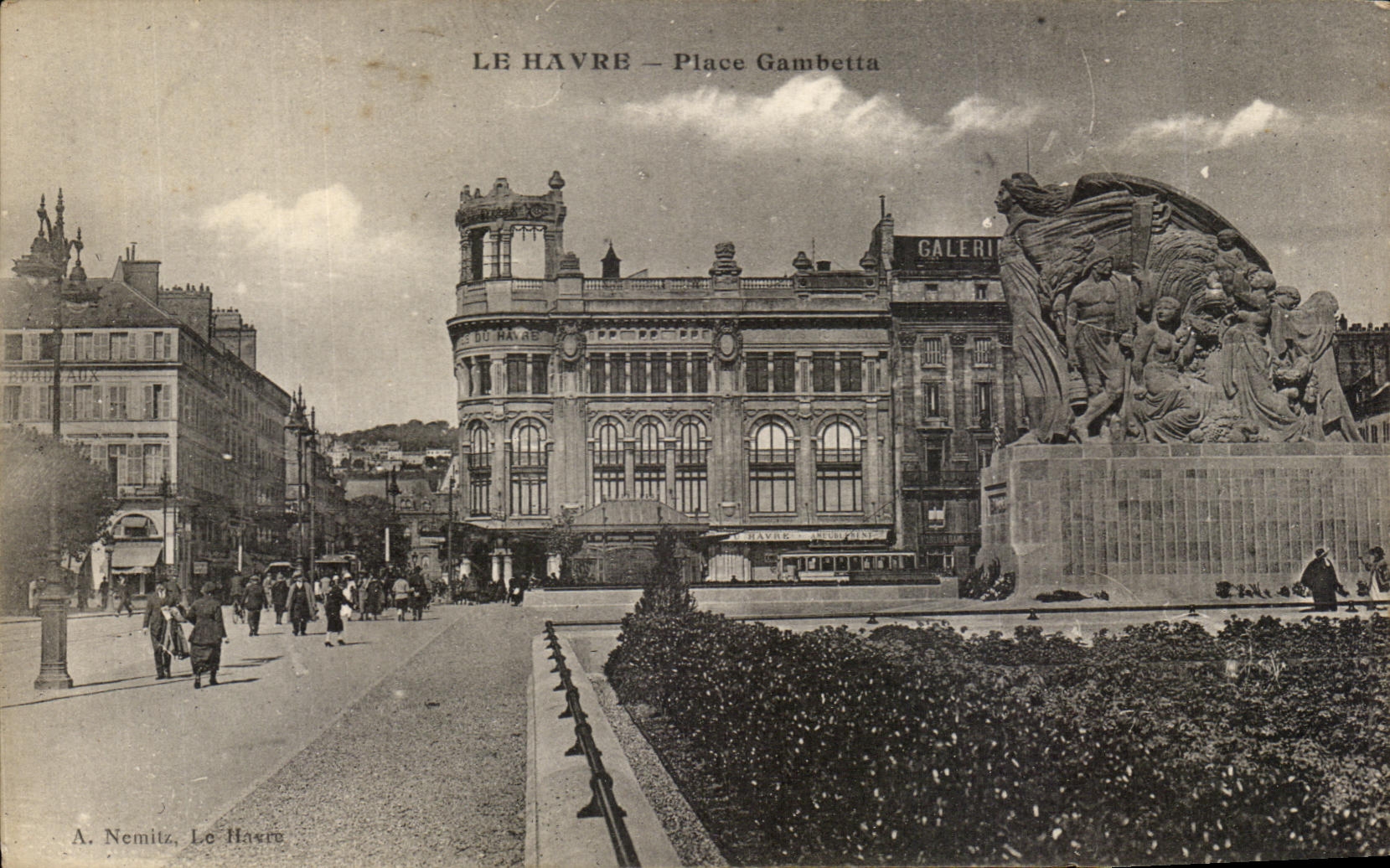 CPA Le Havre and Nice Havrais Places Gambetta