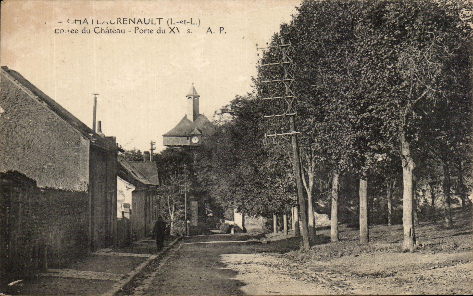 CPA Chatearenault Entree du Chateau Porte