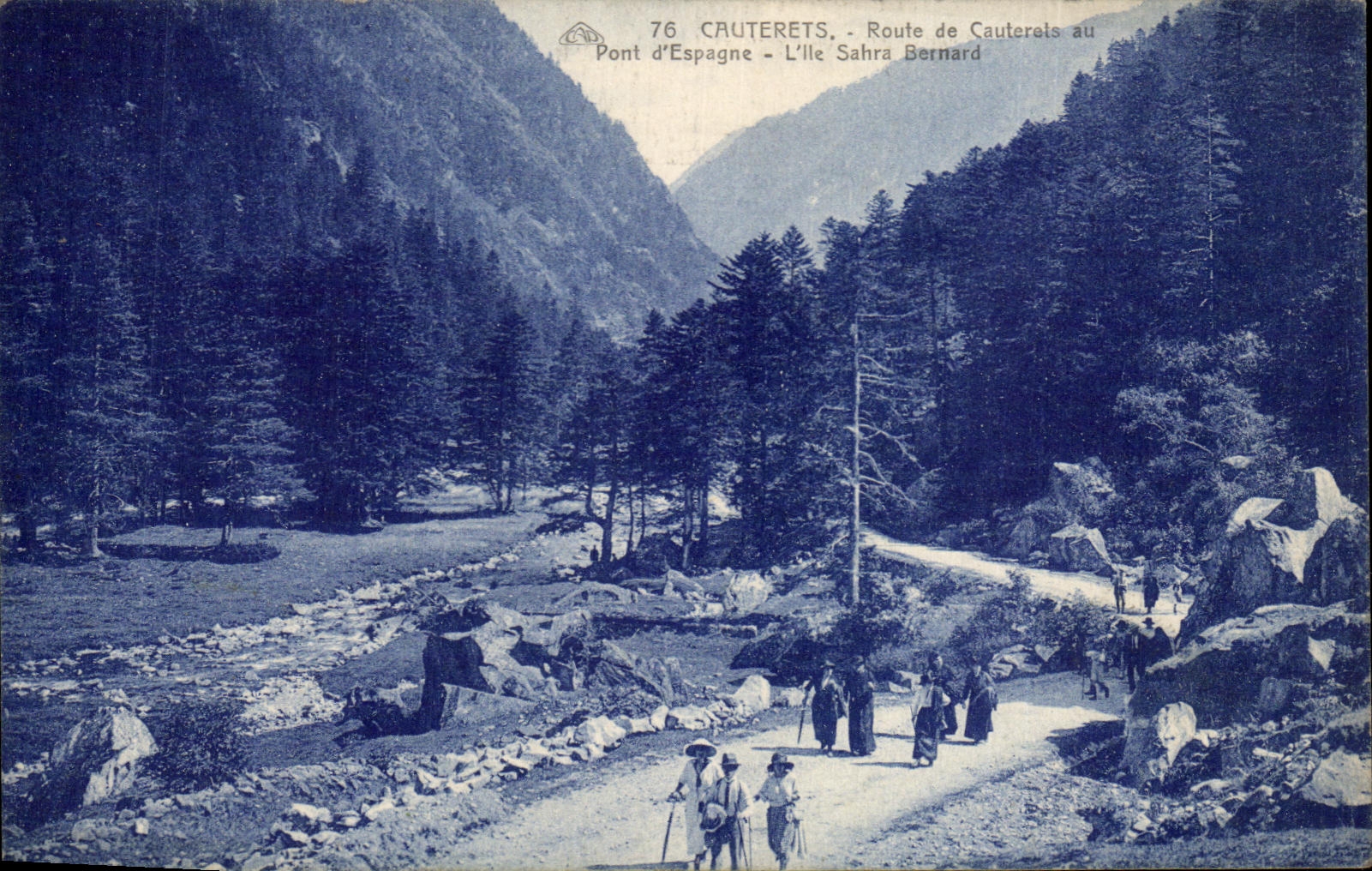 CPA Cauterets Road of Cauterals to the Bridge of Spain Sahra Bernard