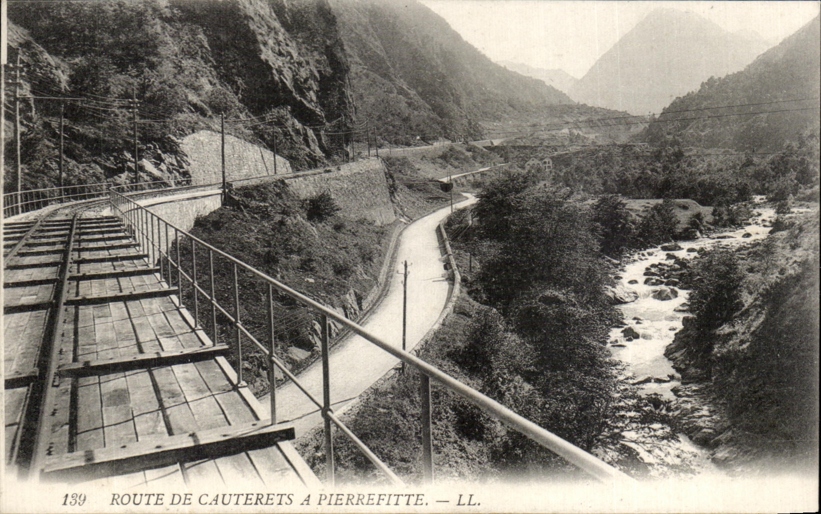CPA Route De Cauterets has Pierrefitte