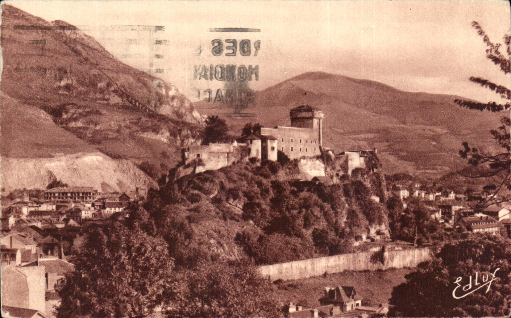 CPA Lourdes the Castle Fort