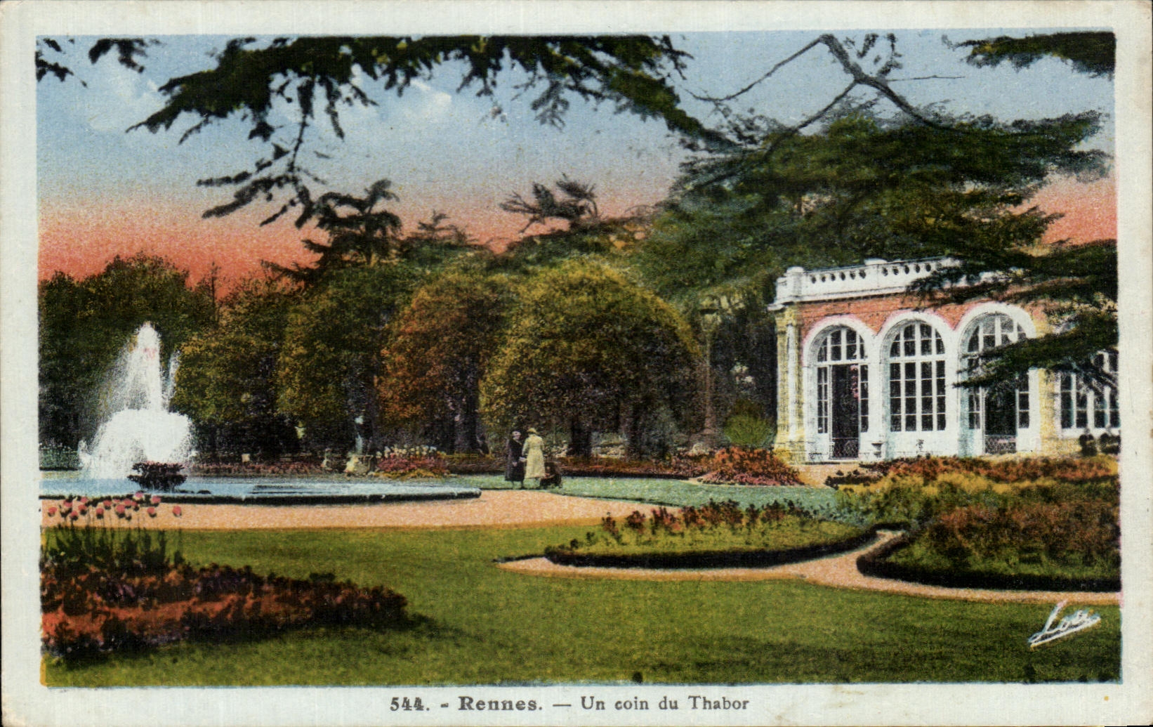 CPA Rennes Un coin du Thabor