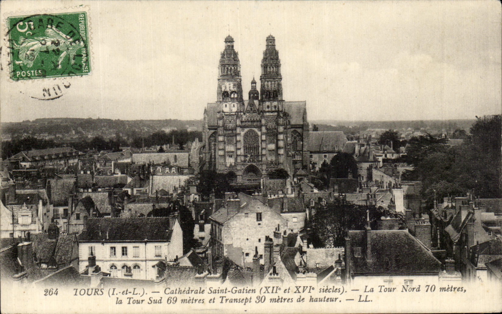 CPA Tours Cathedrale Saint Gatien La Tour Nord La Tour Sud et Transept