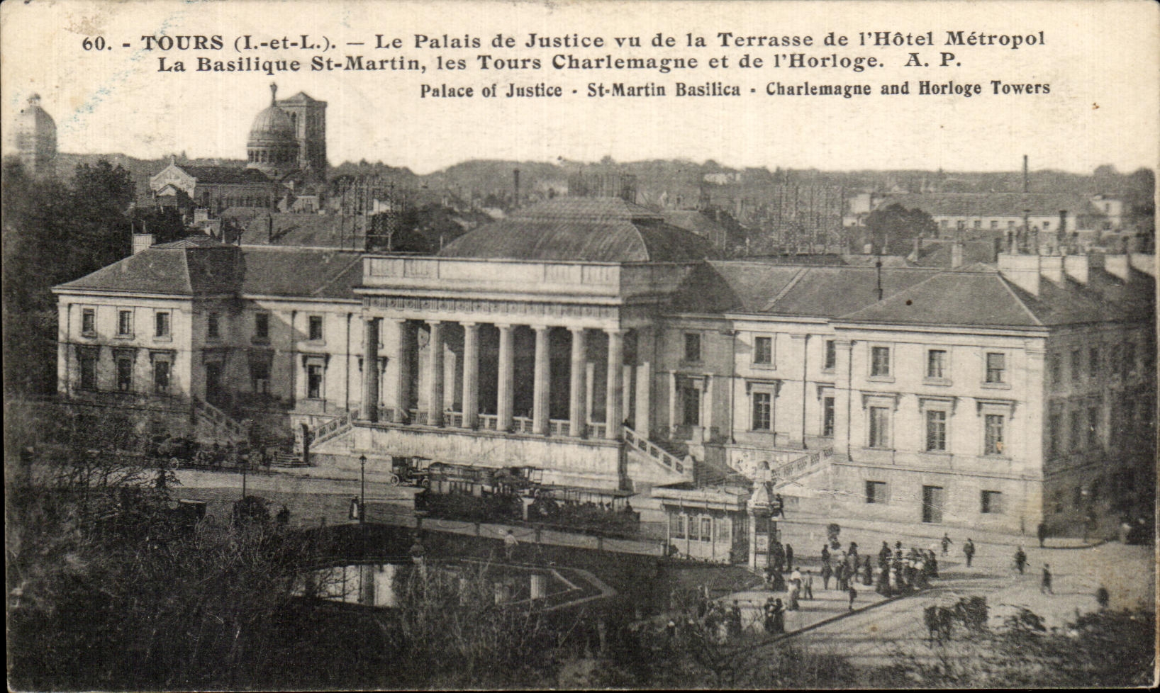 CPA Tours Le Palais de Justice Vu de la Terrasse de L'Hotel Metropol La Basilique St Martin les Tours