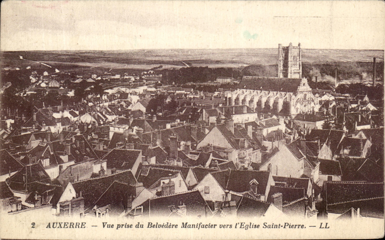 CPA Auxerre vista del punto de vista de Manifacier hacia el santo de Pedro de la iglesia