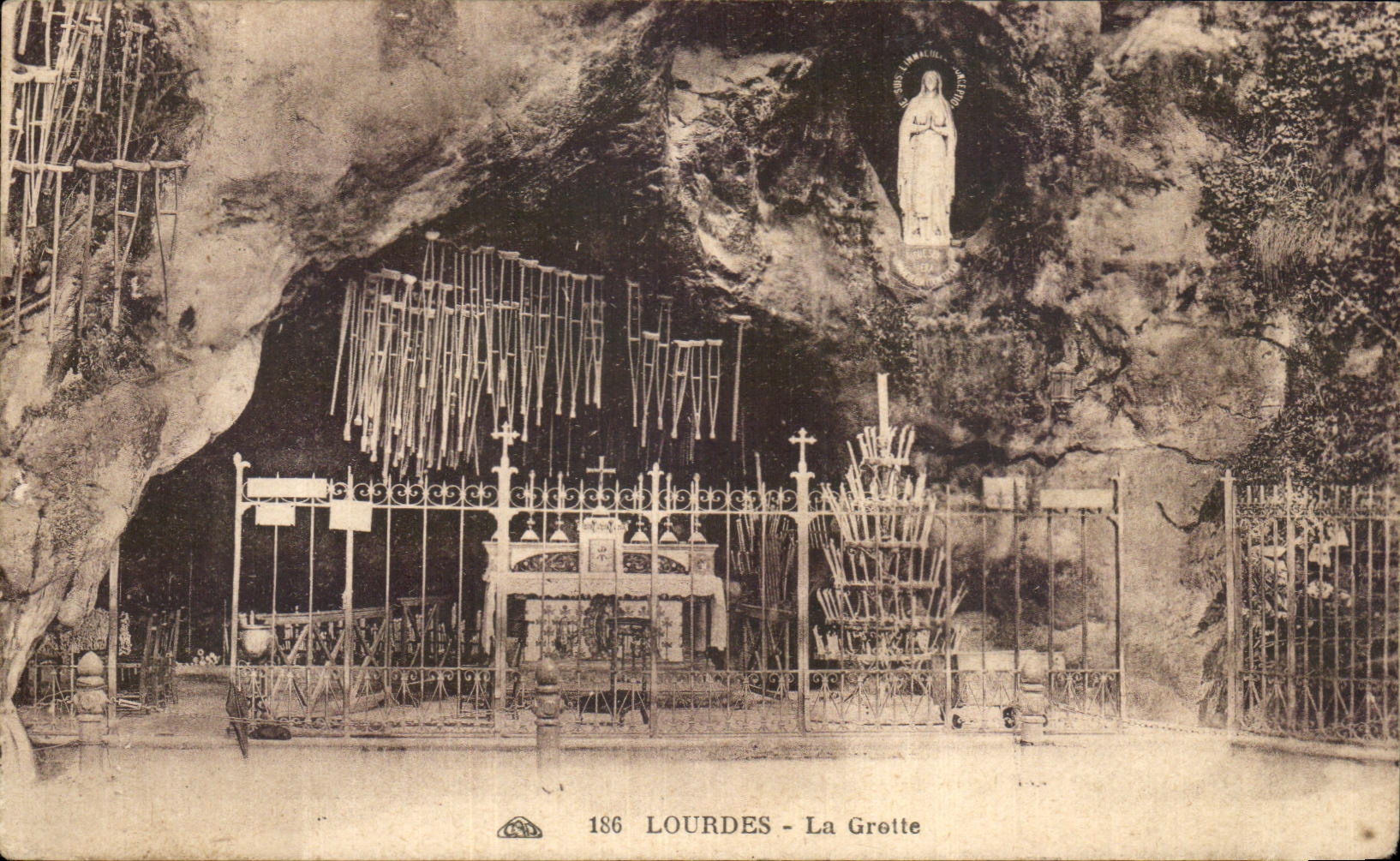 CPA Lourdes the Cave