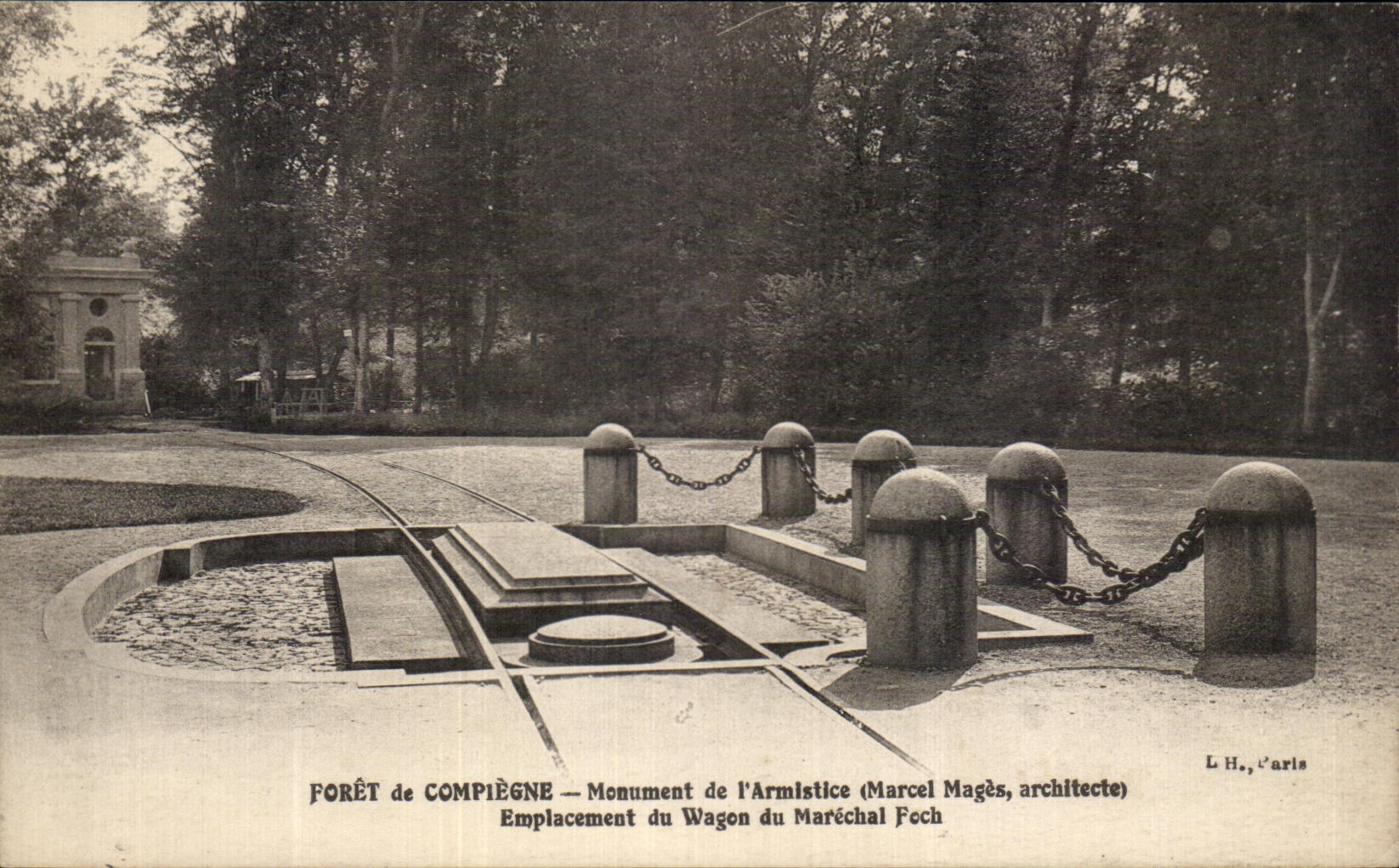 CPA of Compiegne Monument of the Militaria Armistice