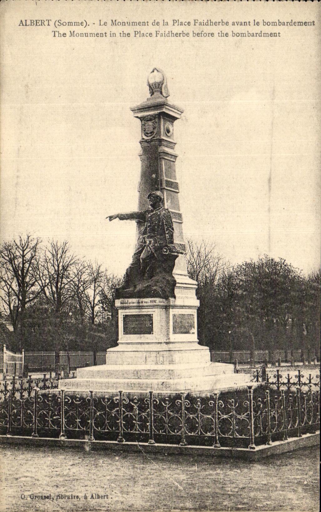 CPA Albert the Monument Of the Faidherbe Place Before the Militaria Bombardment
