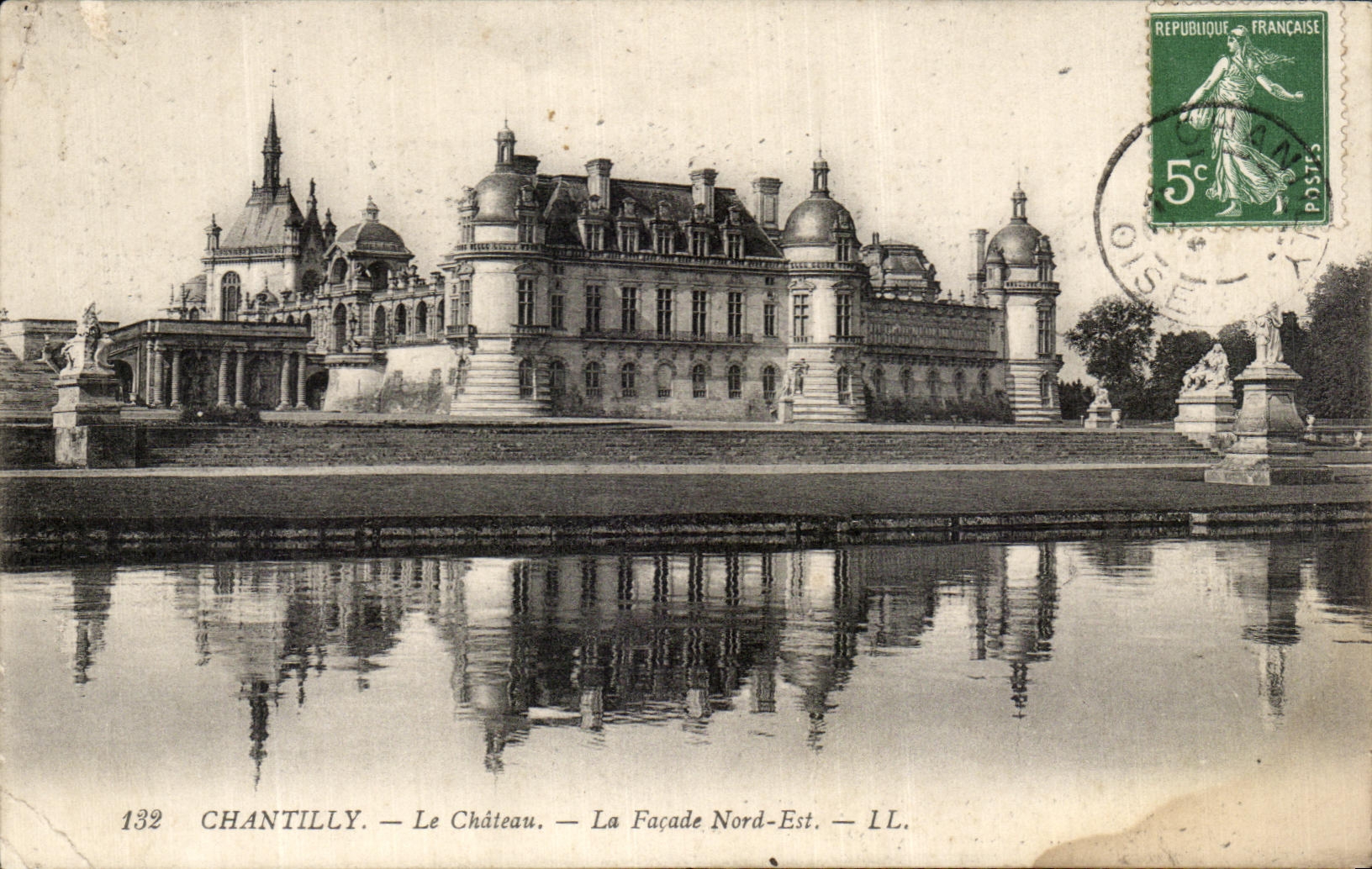 CPA Chantilly Le Chateau La Facade Nord Est