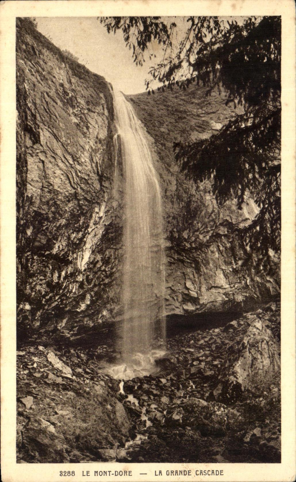 CPA the Mount Gilds the Large Cascade