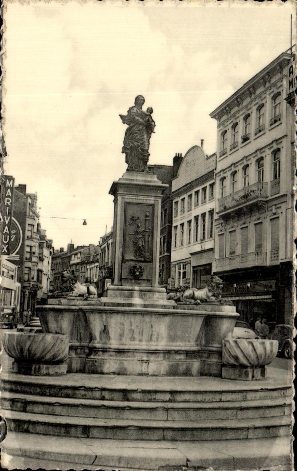 CPA Lieja la fuente de Vinave del sommee de la estatua de la Virgen por la corte de Jean LED del escultor del berninesque