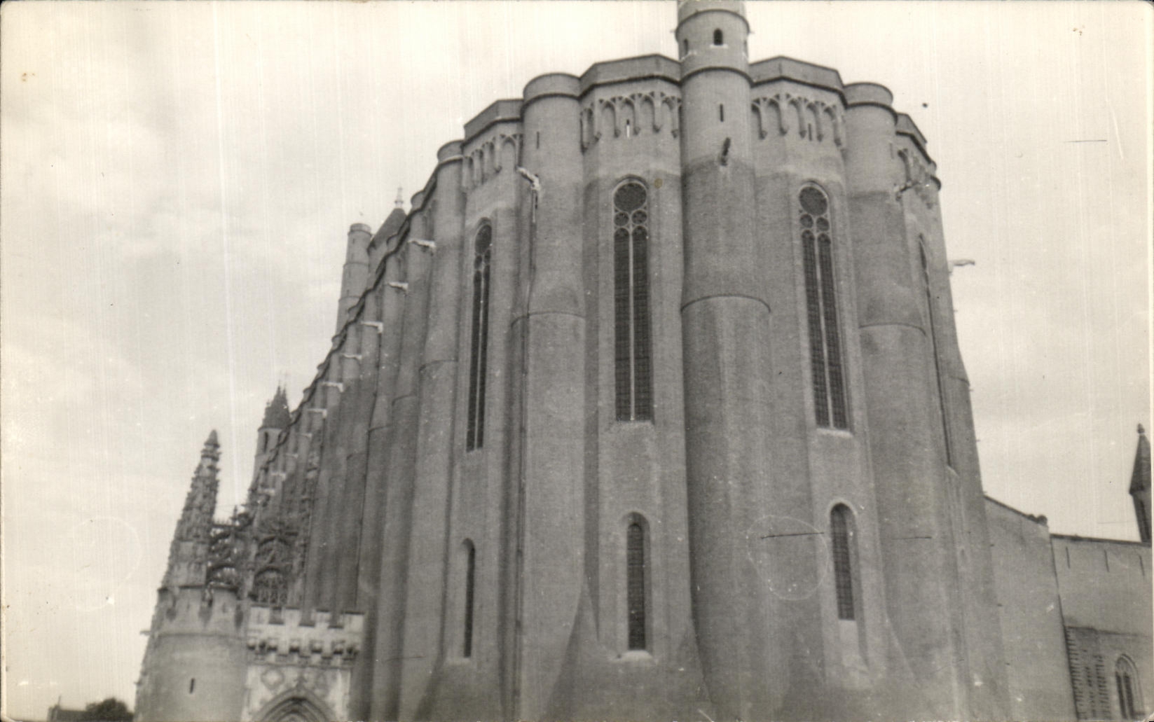 Real photo Nonlocalized Church