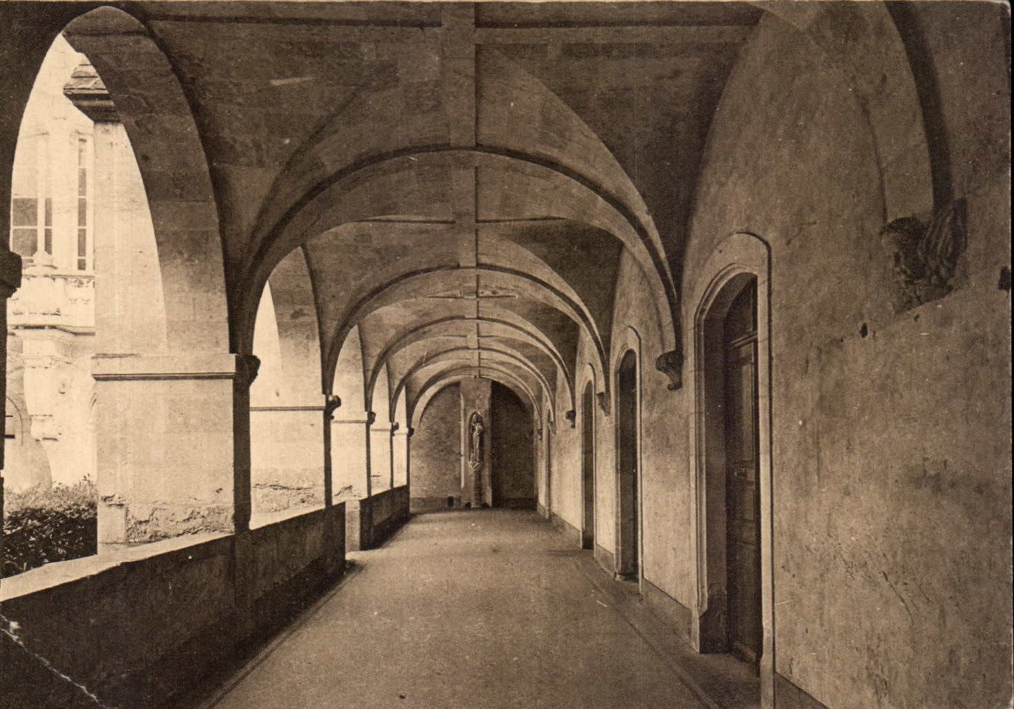 CPA Abbey St Pierre de Solesmes the Small Cloister