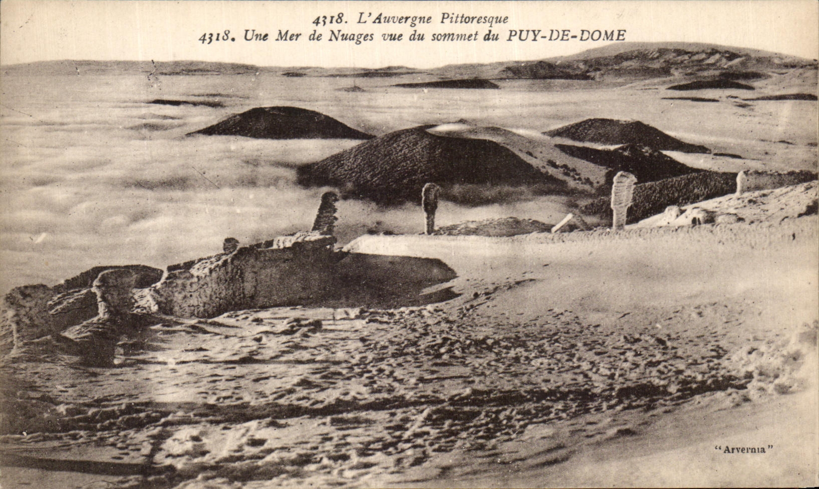 CPA Picturesque Auvergne a Mer De Clouds Seen Of the Summit Of Puy de Dome