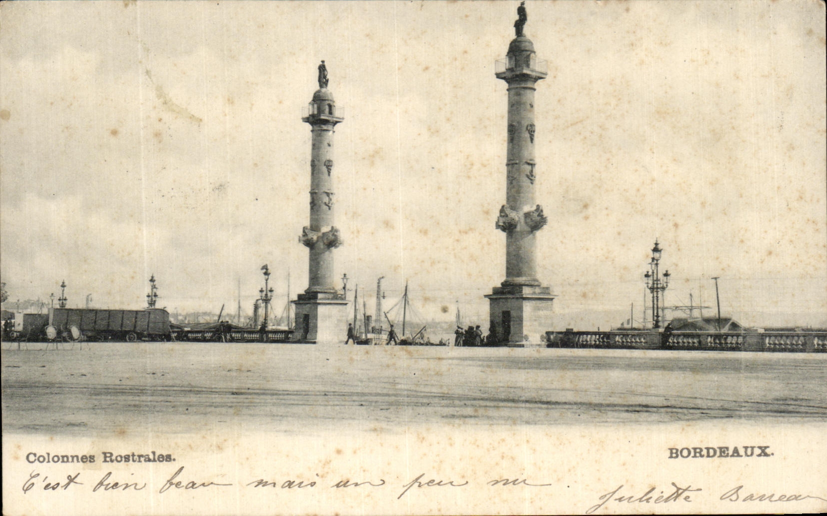 CPA Columns Rostrales Bordeaux