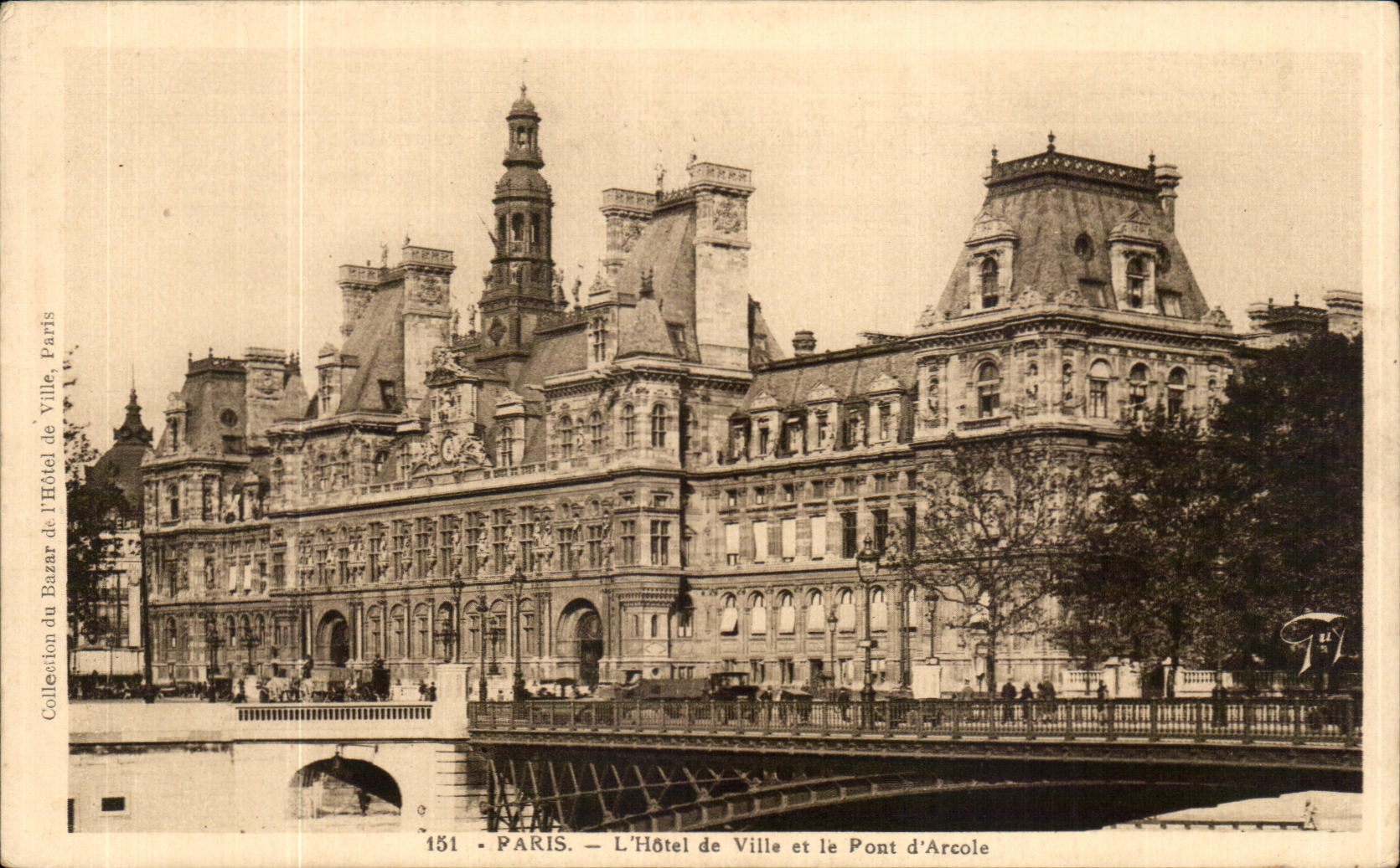 CPA Paris the Town hall and the Bridge of Arcole