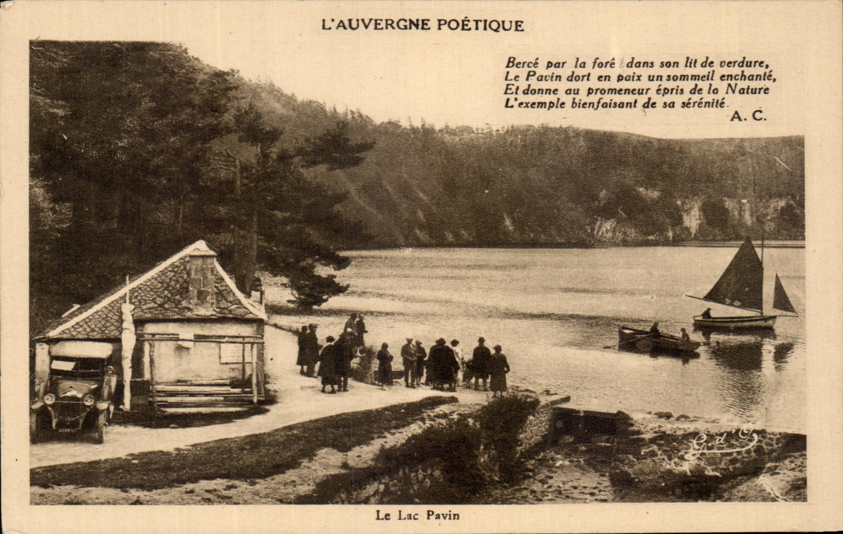 CPA the Automobile lake Pavin Auvergne