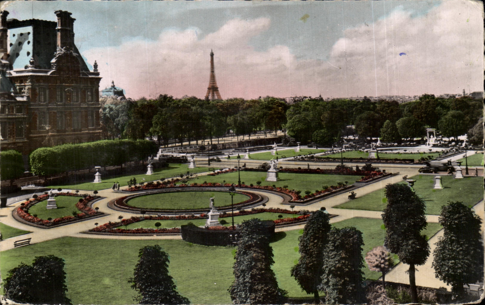 CPA Paris Gardens of Tileries and the house of Flora Eiffel Tower