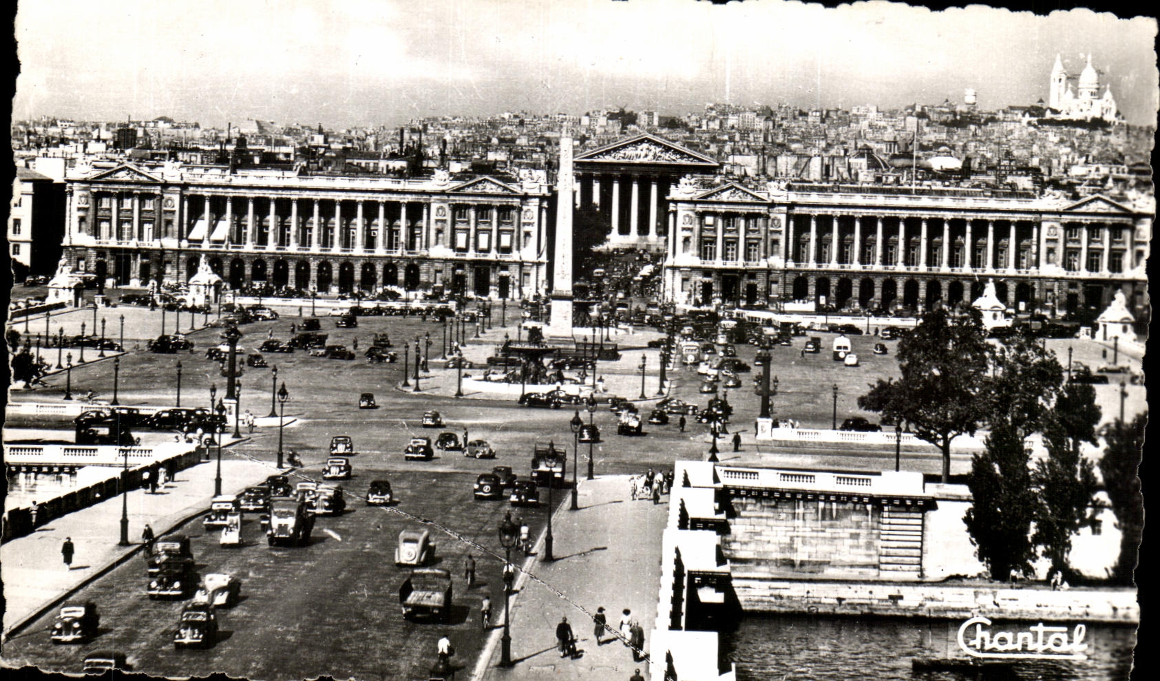 CPA Paris View of the Place of the Harmony