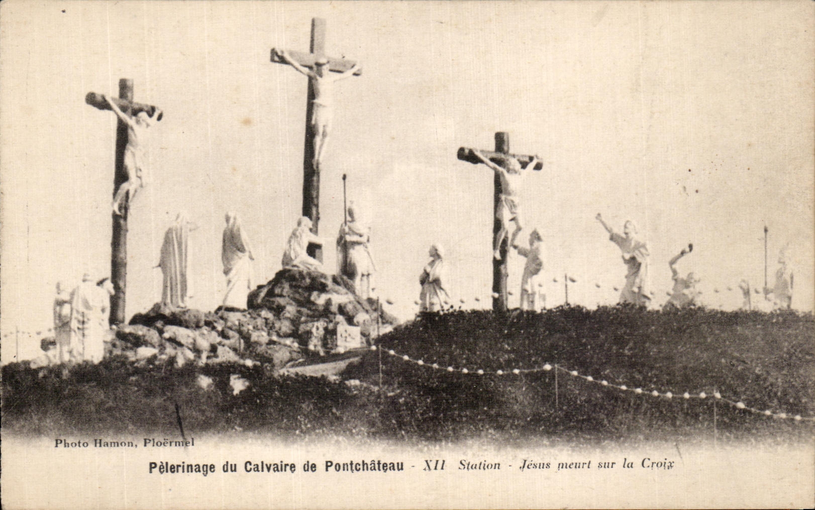 CPA Pelerinage Of Calvaire De Pontchateau Jesus dies on the Cross
