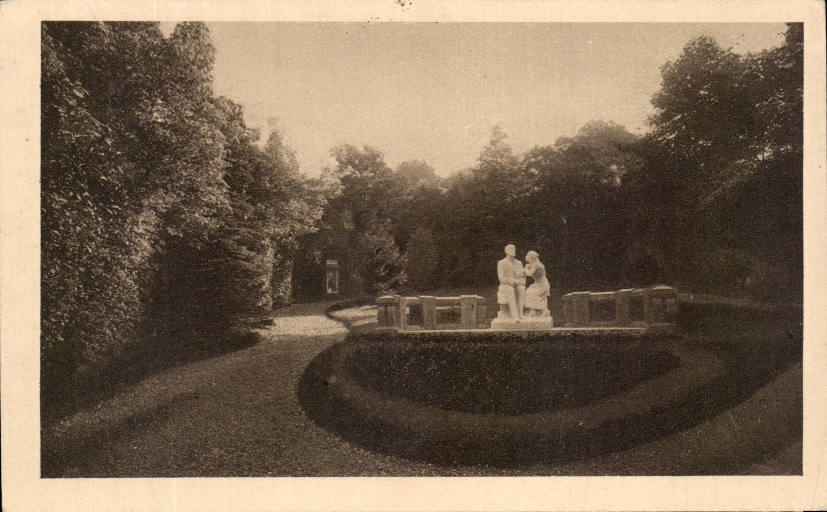 CPA the Garden of Buissonnets Lisieux