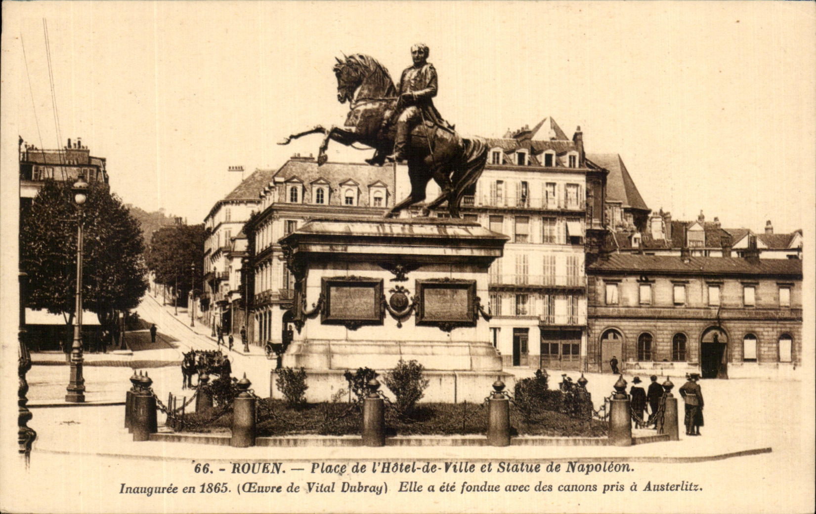 CPA Rouen Places Town hall and Statue of Napoleon