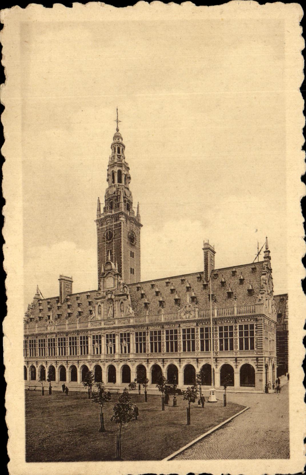 Biblioteca de CPA Lovania del ataque frontal del principal de la universidad