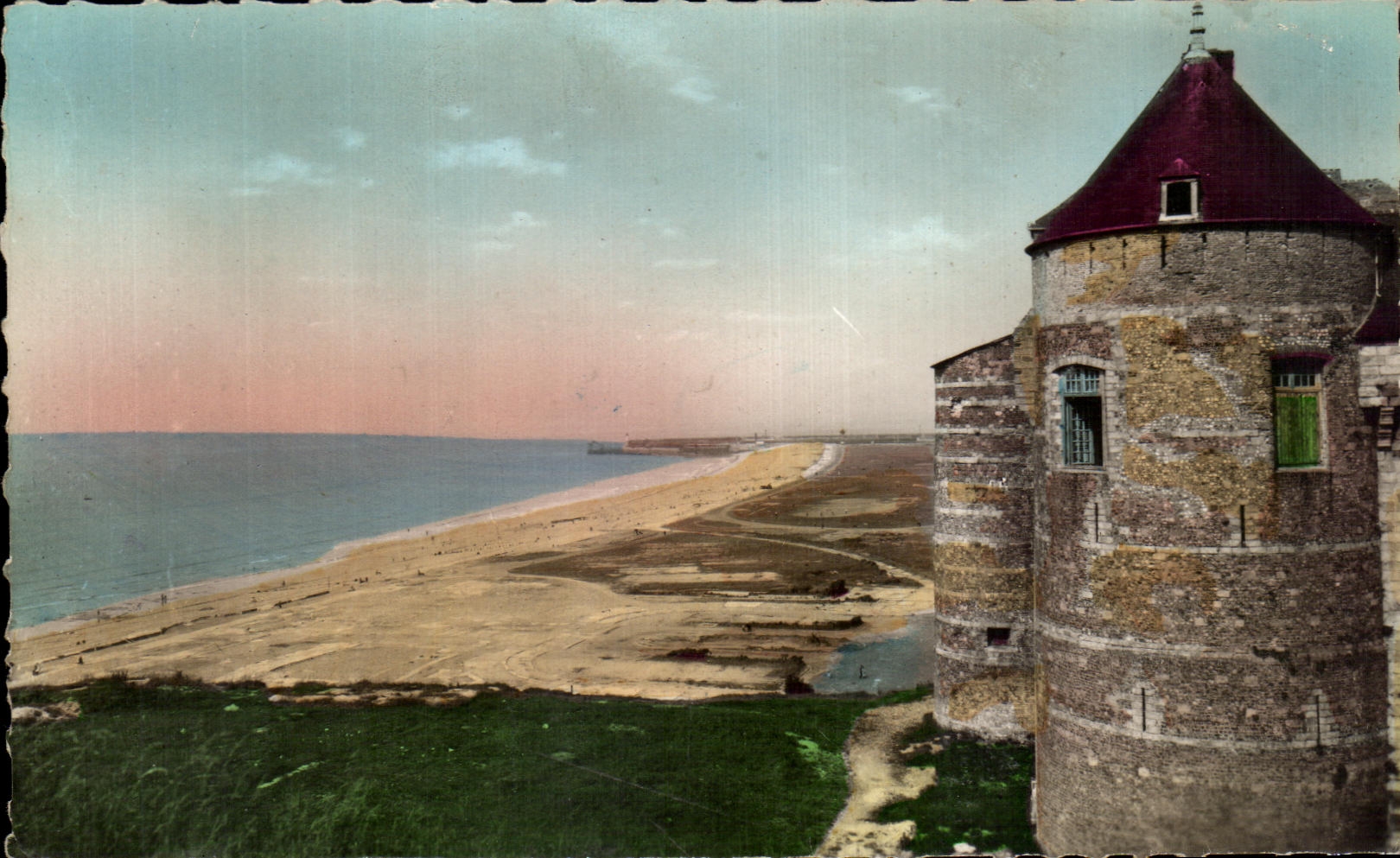 CPA Dieppe la playa vista del castillo viejo