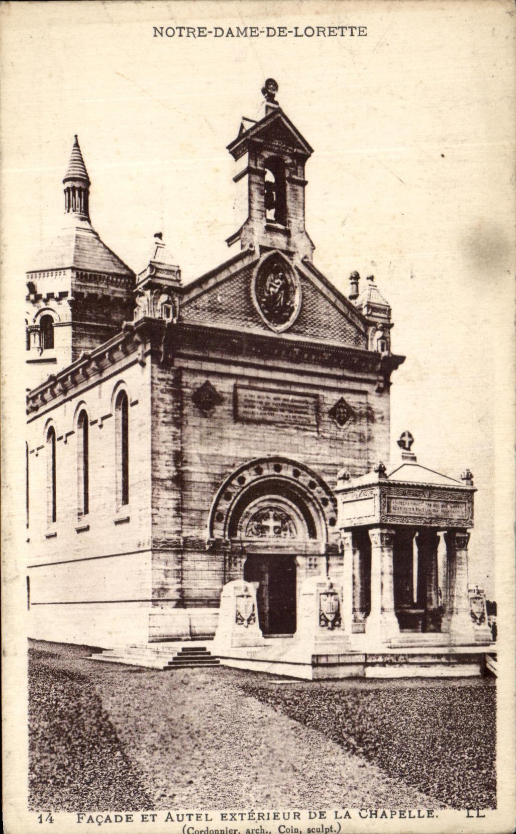 CPA ND de Lorette Vue Notre Dame Facade Et Autel Exterieur De la Chapelle