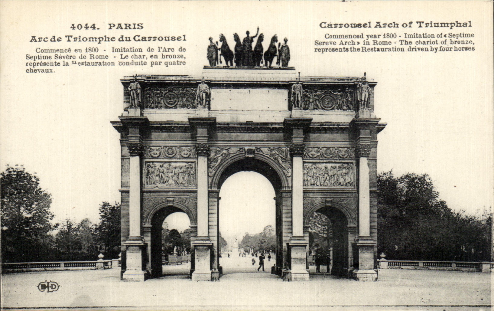 CPA Paris Arc de Triomphe of the Louvre Carousel