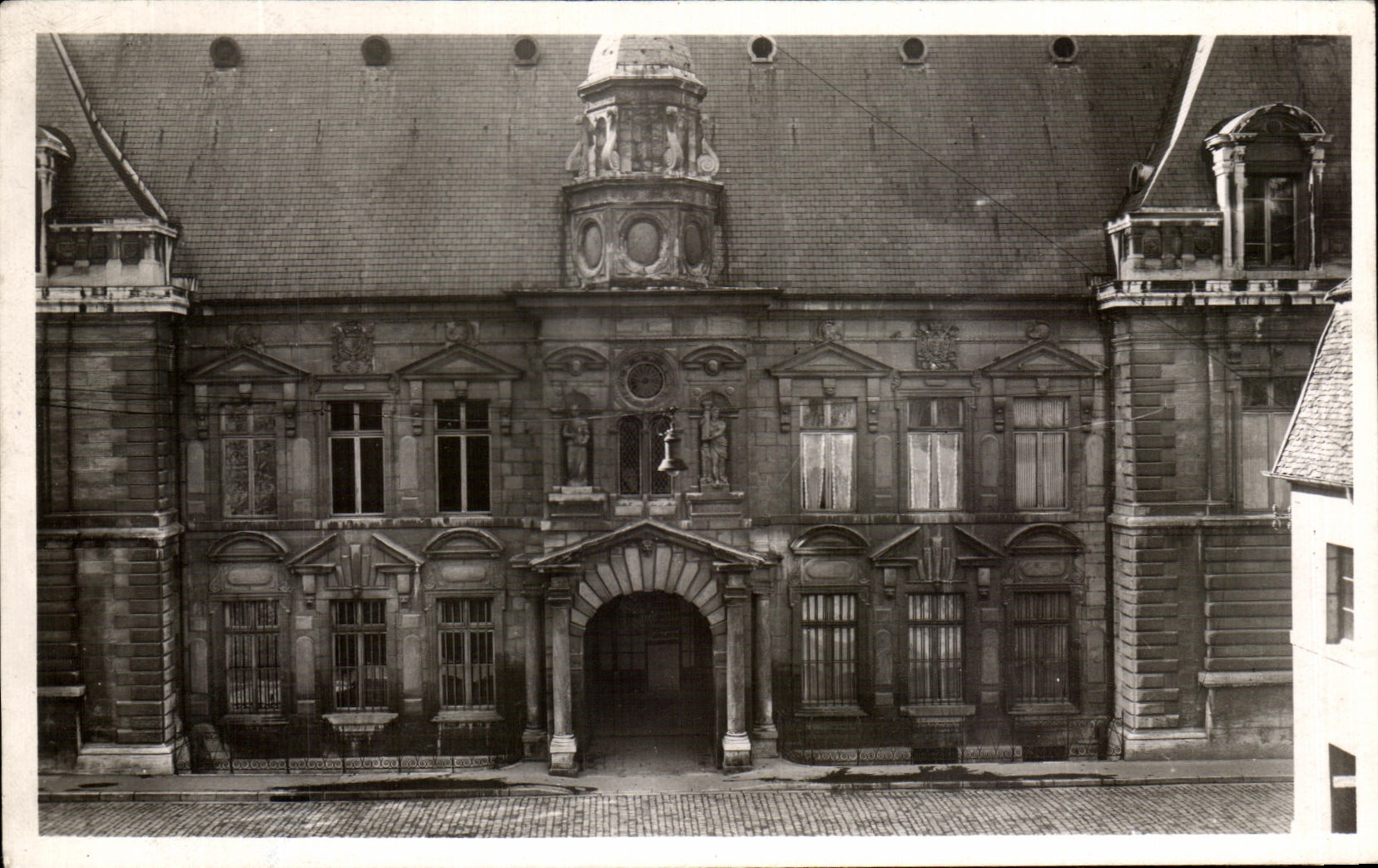 CPA Besancon Les Bains Law courts