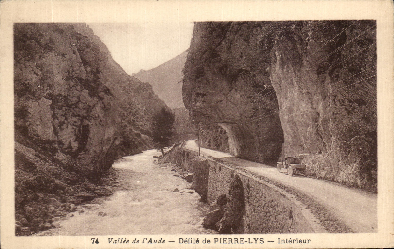 CPA Vallee de I'Aude Defile de Pierre Lys Interieur