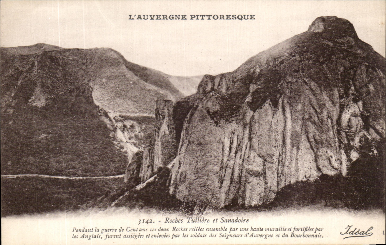 CPA Picturesque Auvergne Rocks Tuiliere and Sanadoire During the war of One hundred