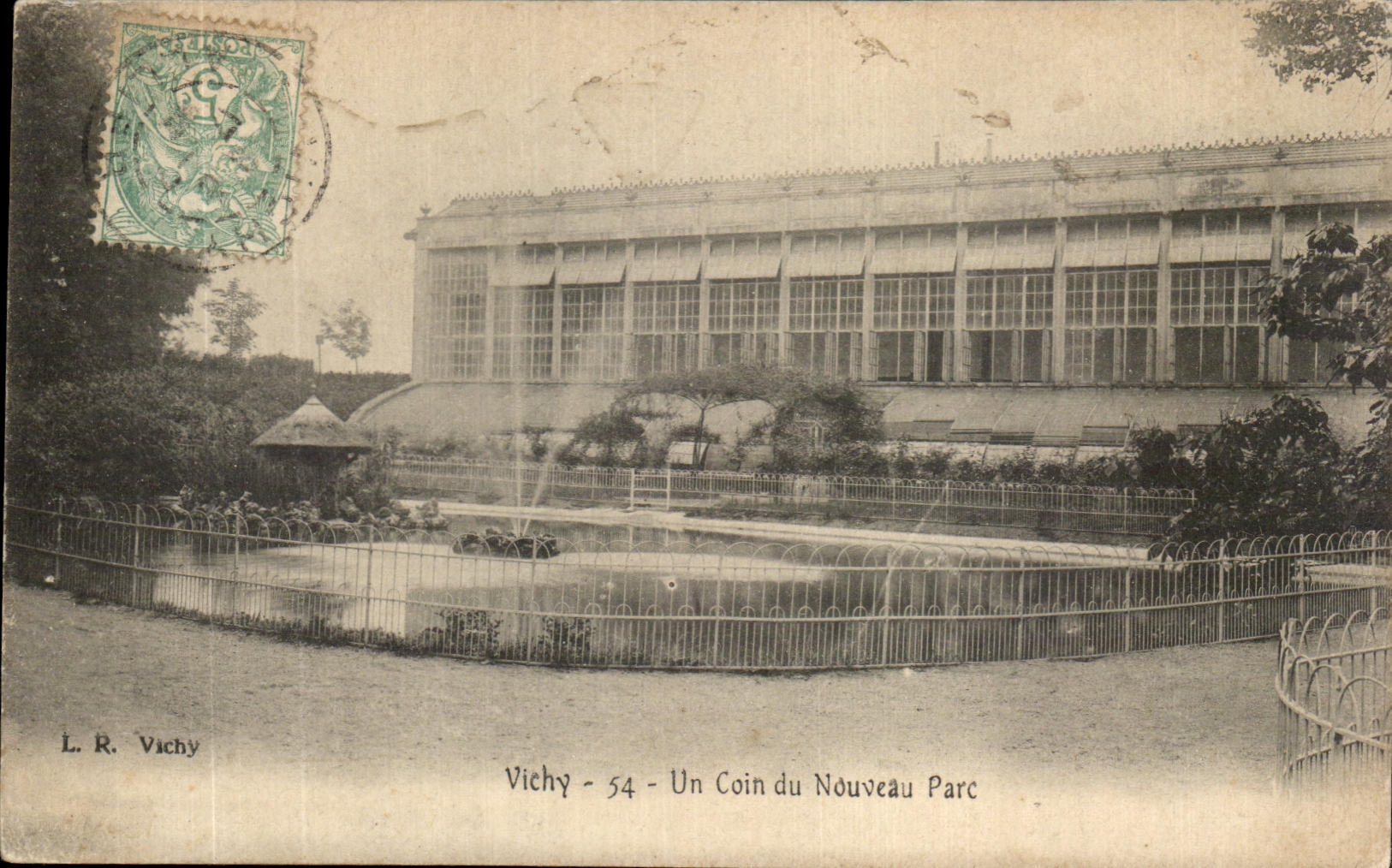 CPA Vichy Un Coin du Nouveau Parc