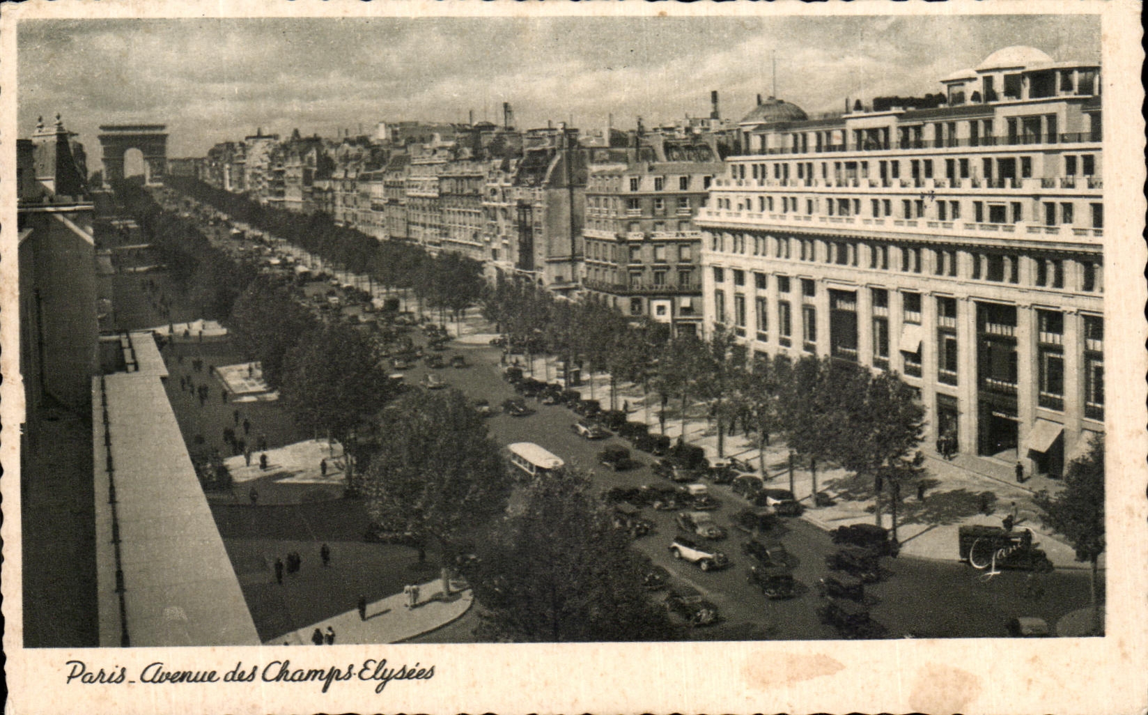 CPA Paris Avenue of the Champs Elysees