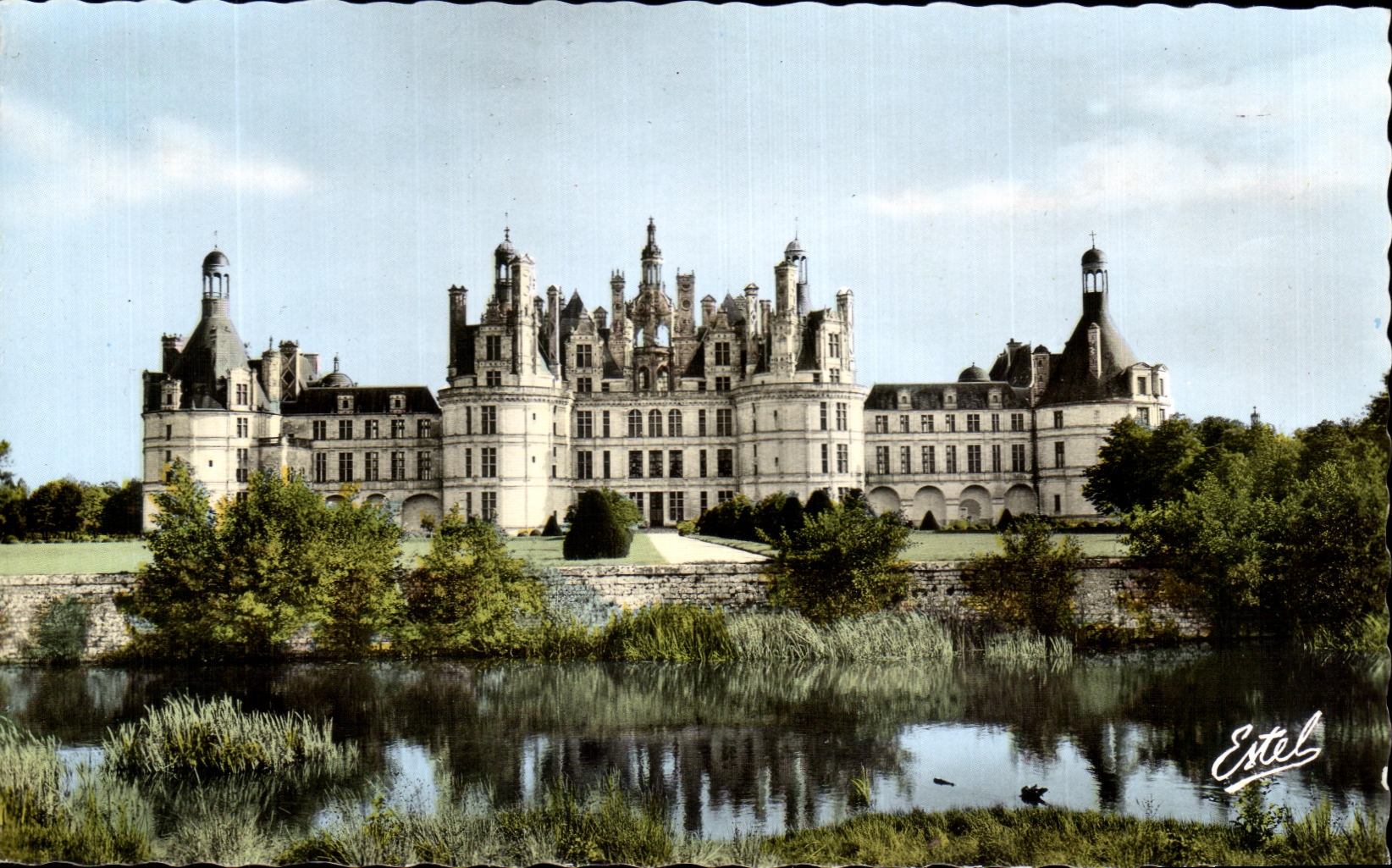 CPA Le Chateau De Chambord La Facade Nord et Jardins sur le Cosson