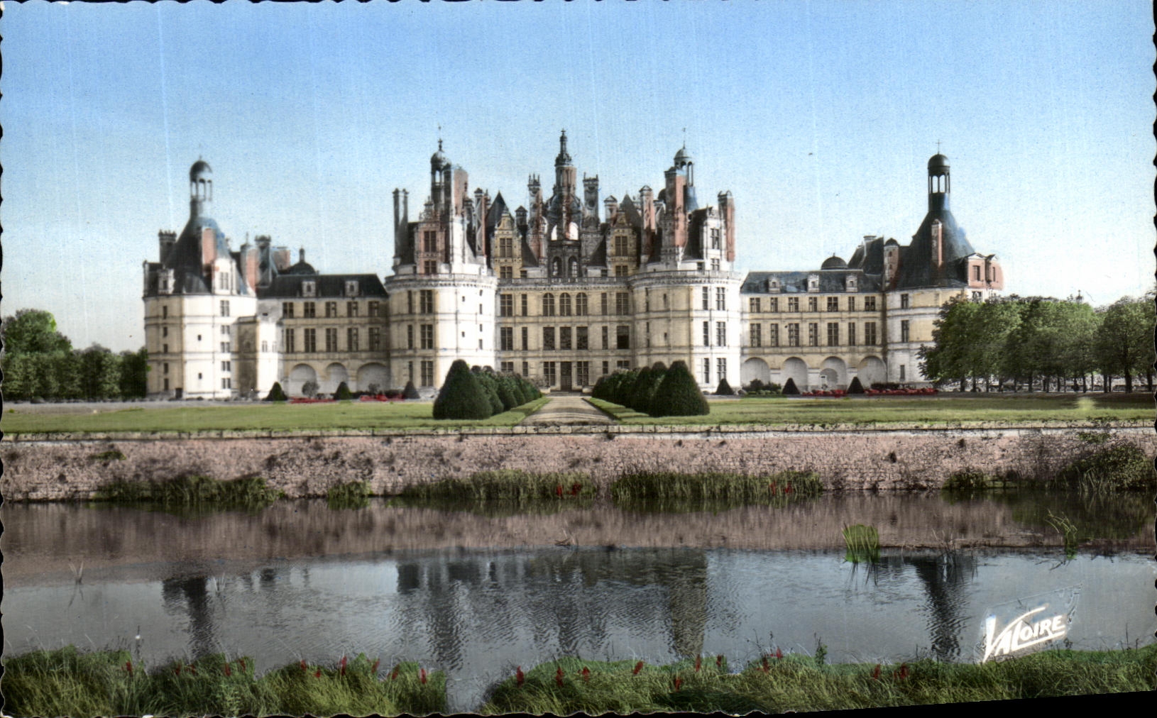CPA Le Chateau De Chambord La Facade Nord et Jardins sur le Cosson
