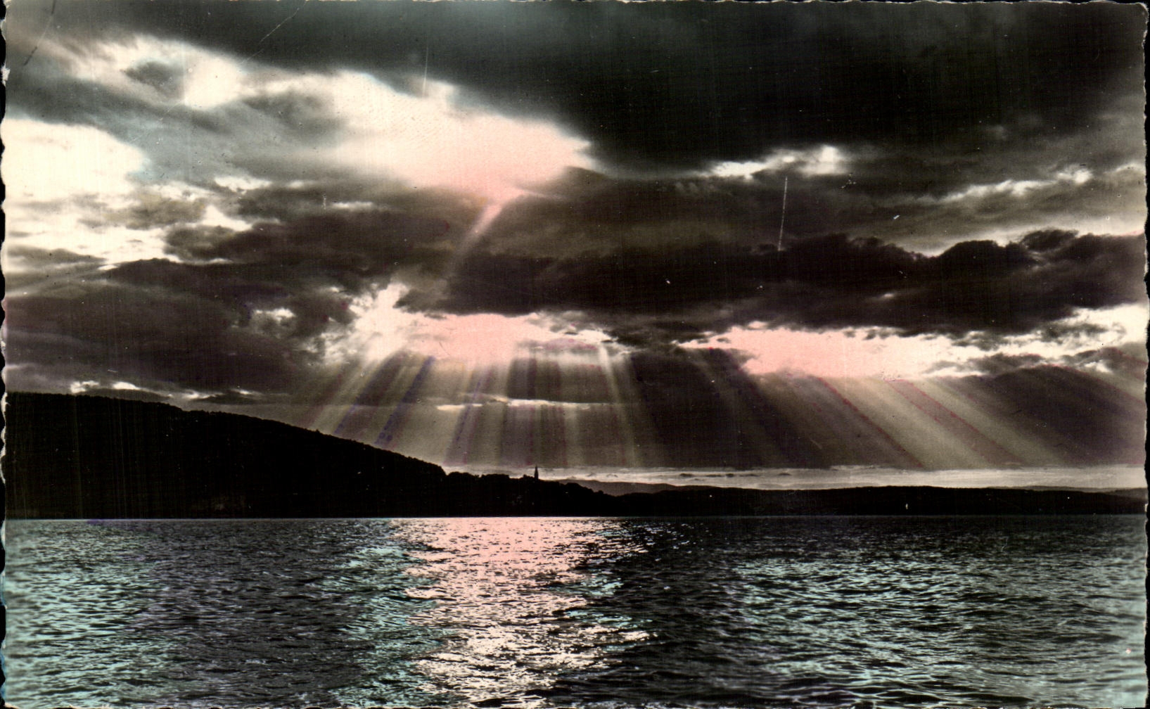 CPA Lake Annecy the Lake to the Thousand Faces Plays of Light on the lake