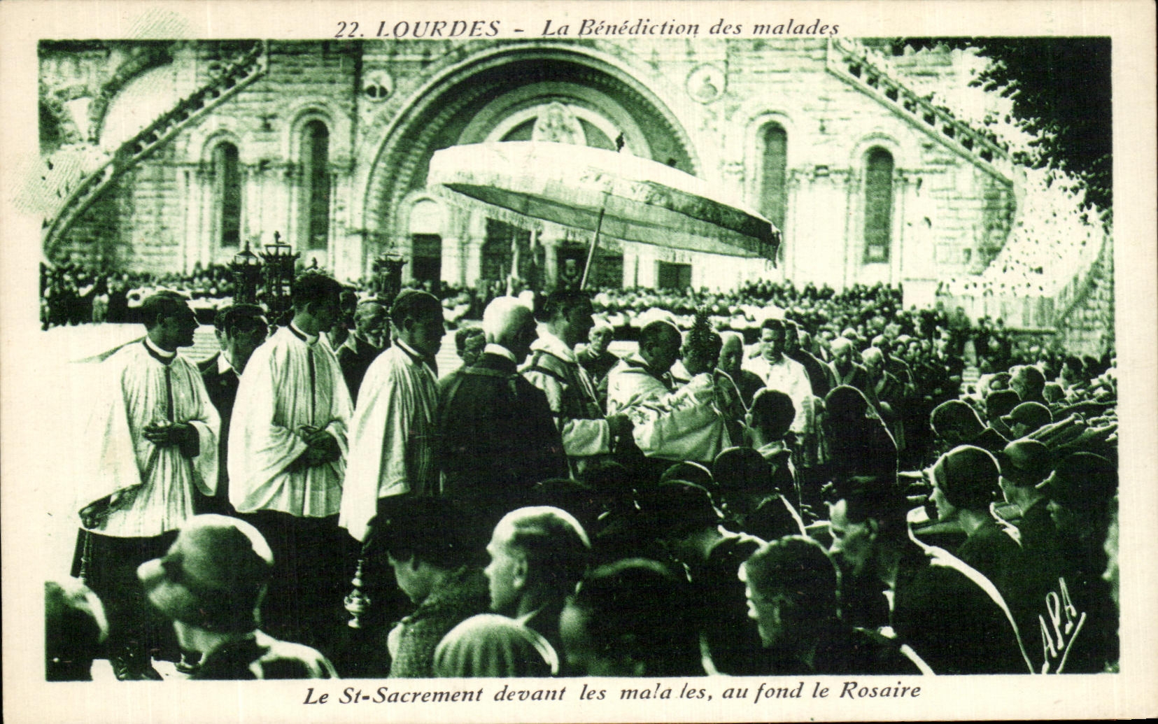 CPA Lourdes the Blessing of the Patients Saint sacrament in front of the patients at the bottom rosary