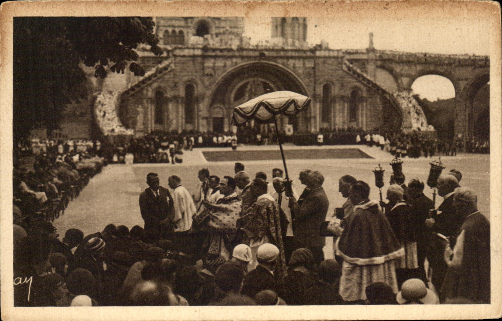 CPA Lourdes the Blessing of the Patients