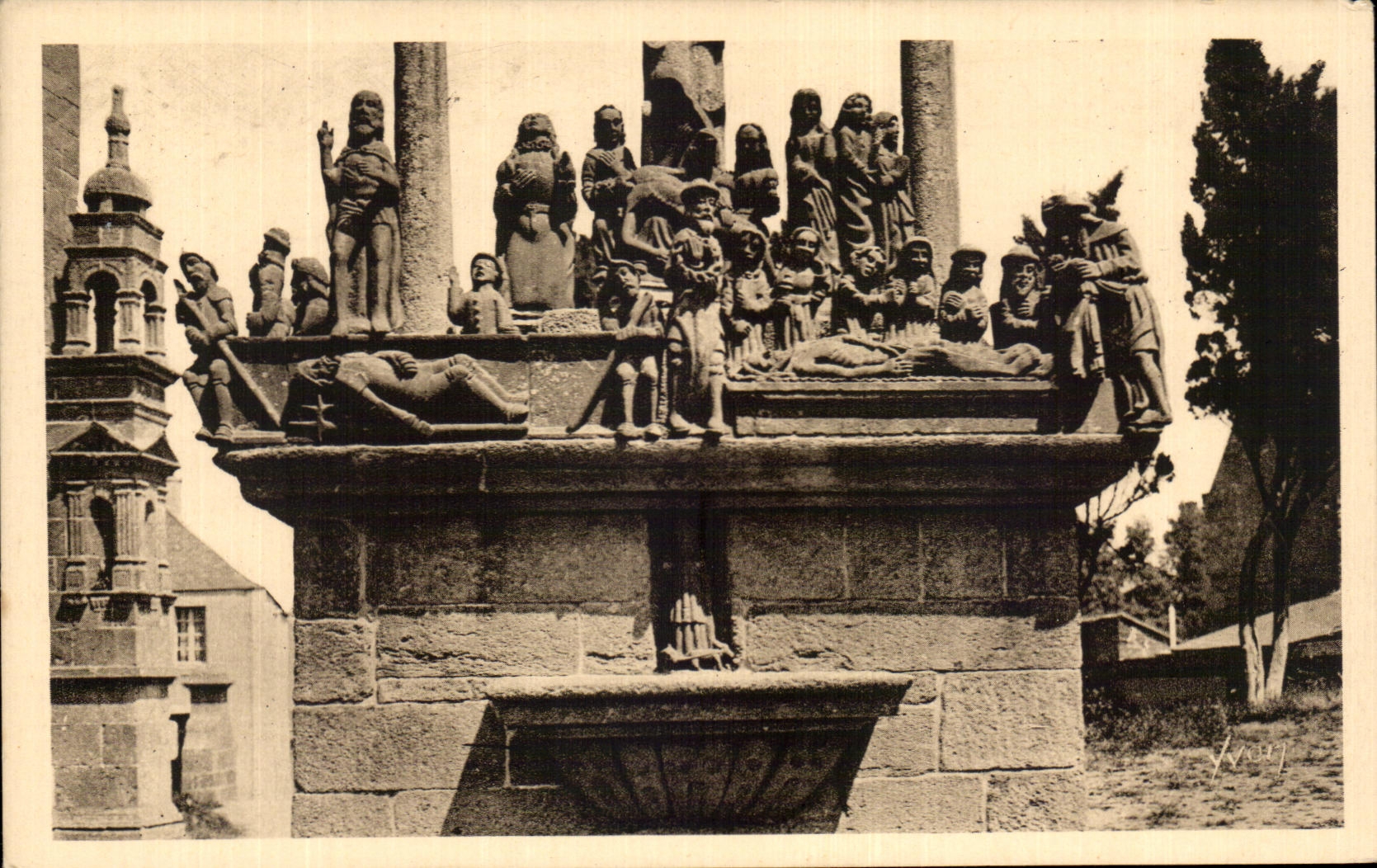 CPA Bretagne St Thegonnec Details du Calvaire