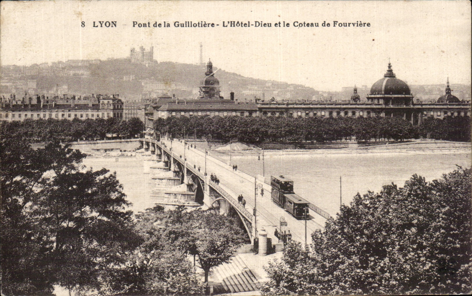 CPA Lyon Bridge of Guillotiere the Hotel God and the Slope of Fourviere Tram