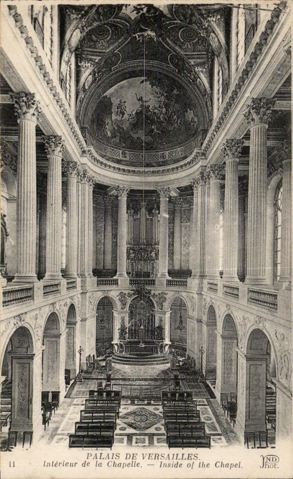 CPA Place De Versailles Interieur de la Chapelle Orgue