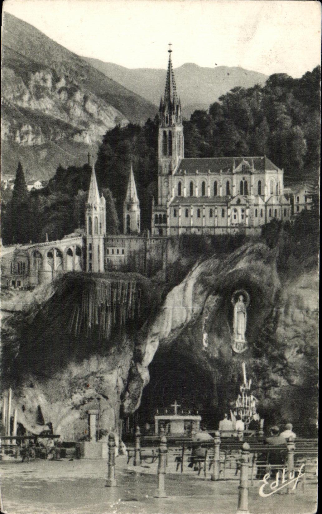 CPA Lourdes the Basilica and the Miraculous Cave