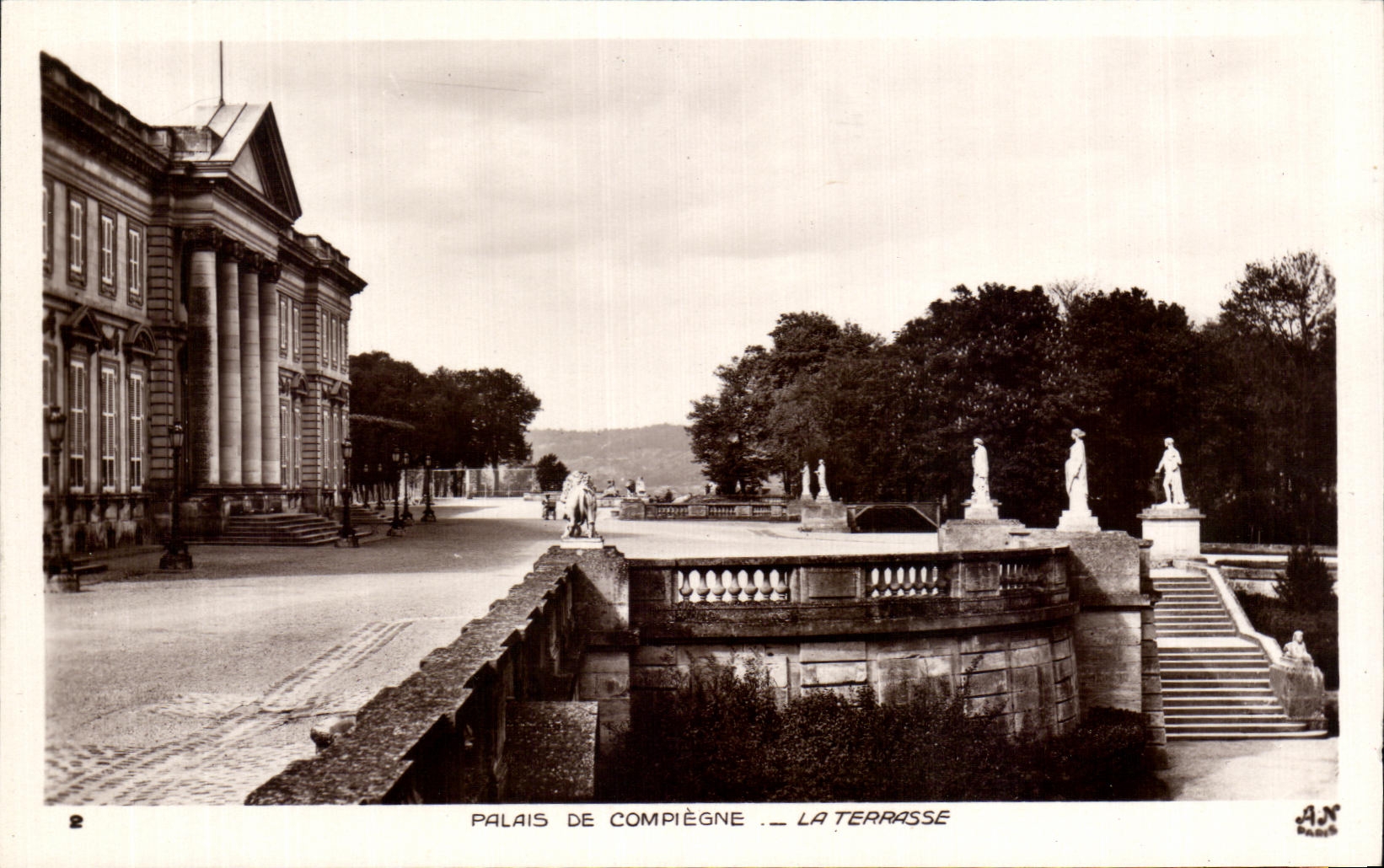 CPA Palais De Compiegne la terraza