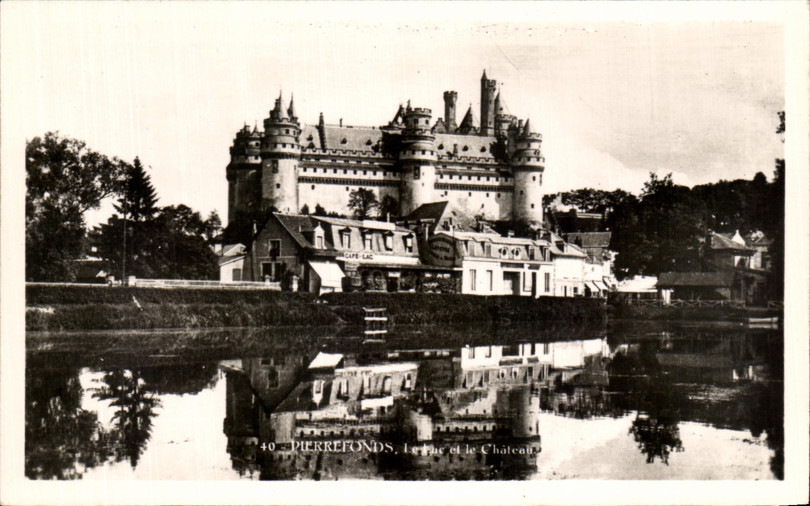 CPA Pierrefonds Le Lac et le Chateau