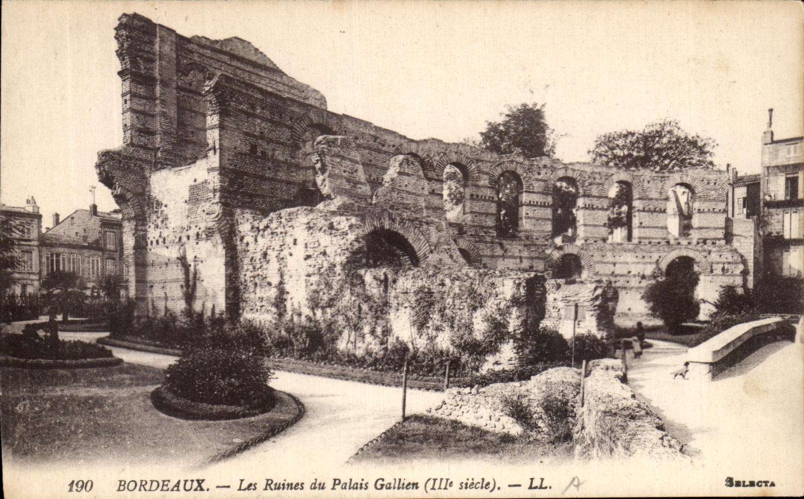CPA Bordeaux Ruins of the Gallien Palate