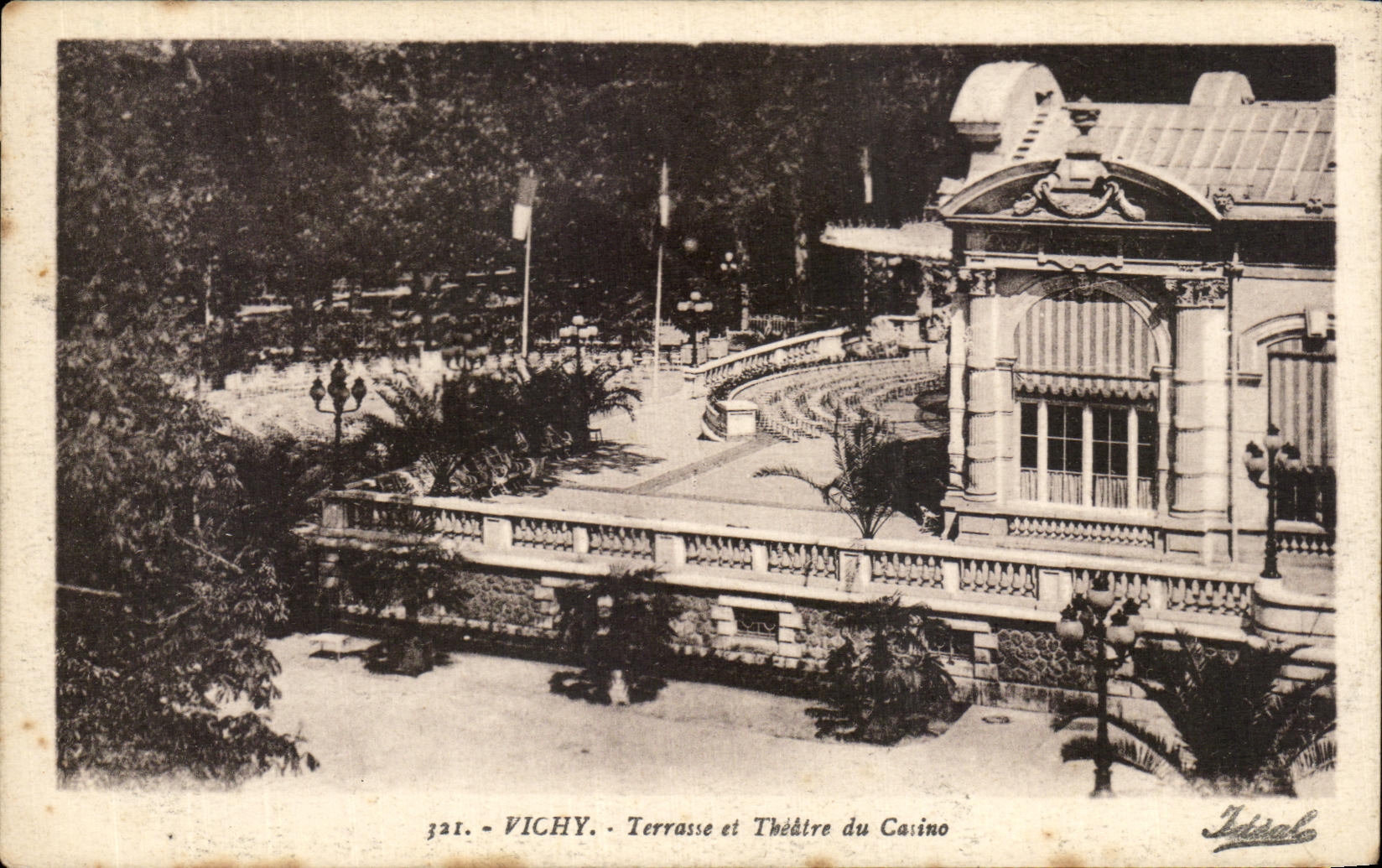 CPA Vichy Terrasse et Theatre du Casino